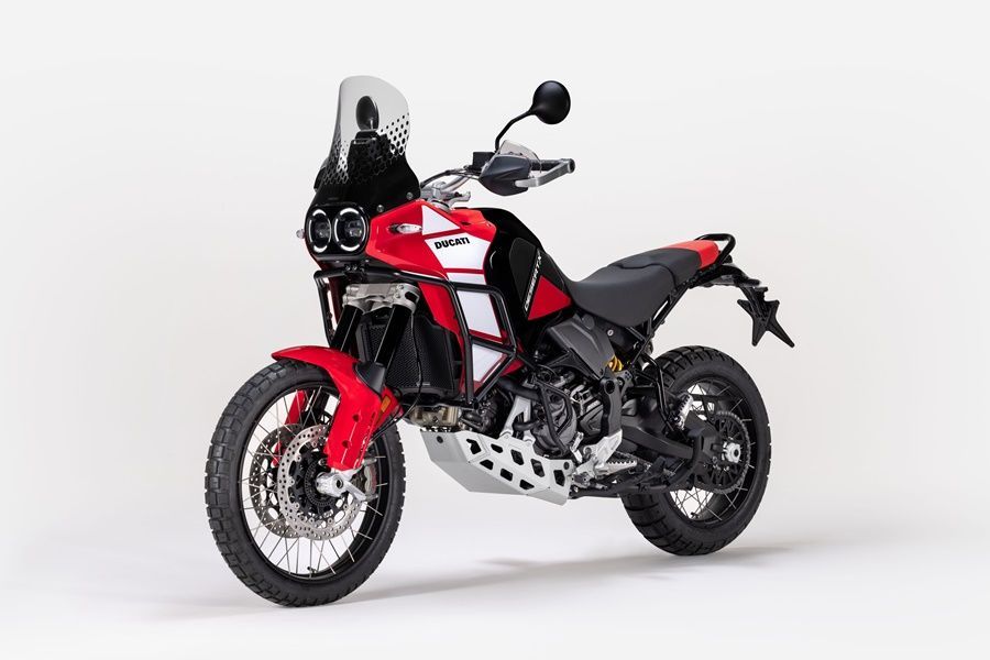 MY25 DUCATI DESERTX DISCOVERY 003 UC652589 High