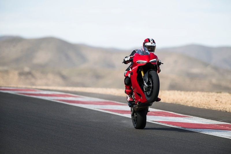 09 MY25 PANIGALE V2S DINAMICHE 8 UC719933 High