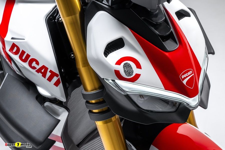 MY25 DUCATI STREETFIGHTERV4 SUPREME 04 UC642057 High