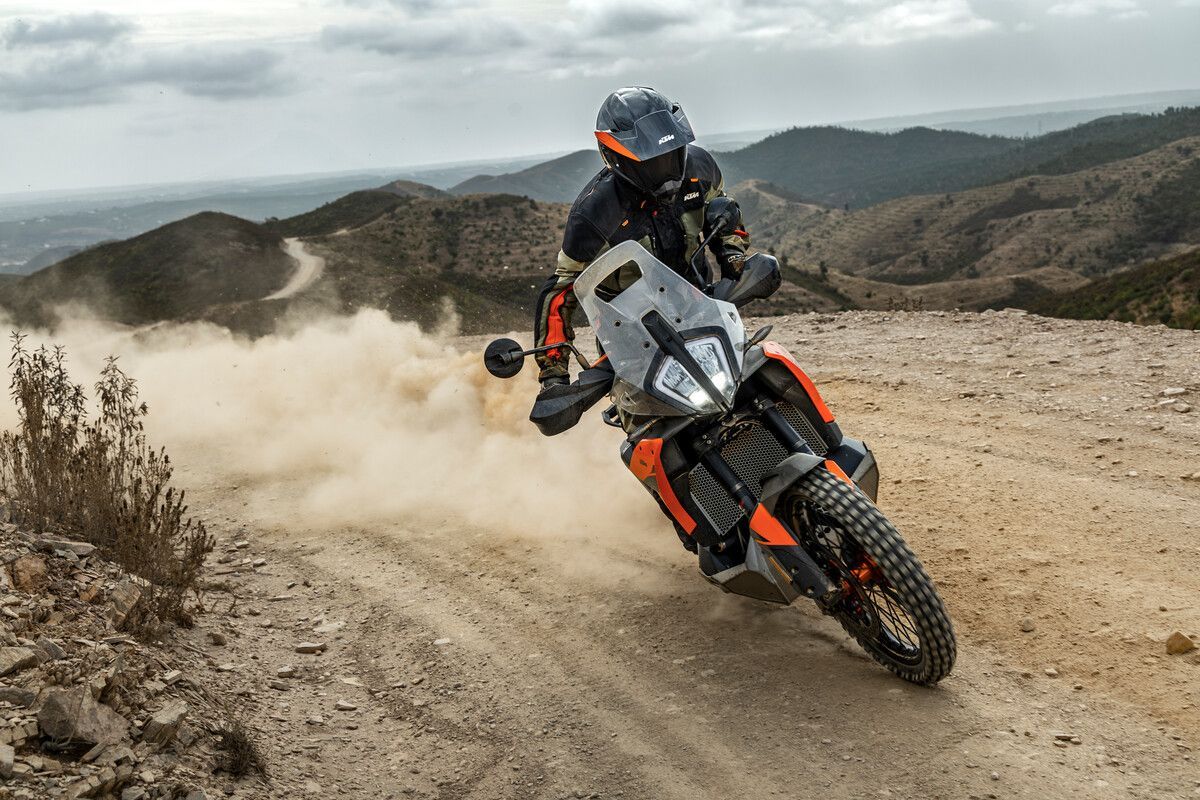 2025 KTM 790 ADVENTURE 2