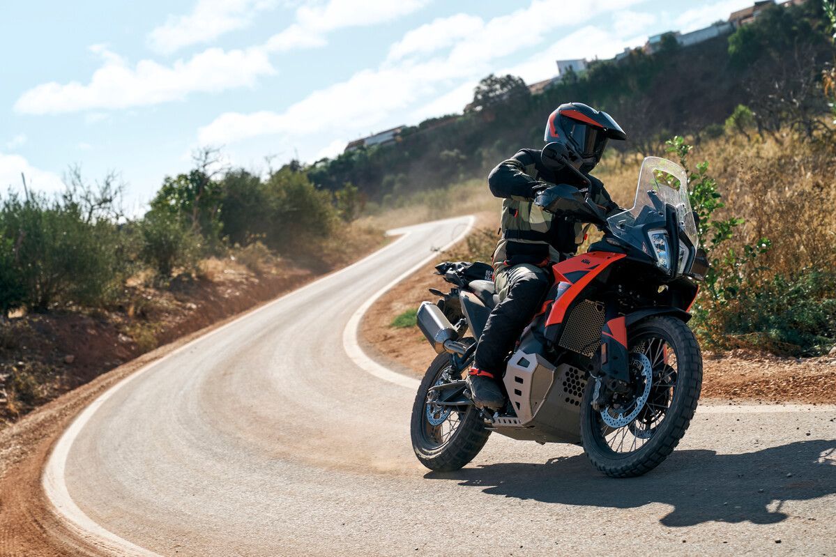 2025 KTM 790 ADVENTURE 4