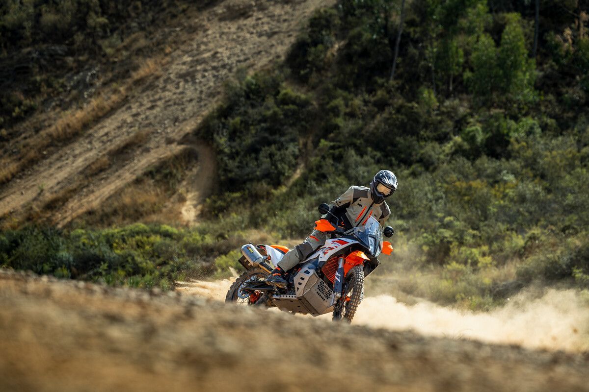 2025 KTM 890 ADVENTURE R 1