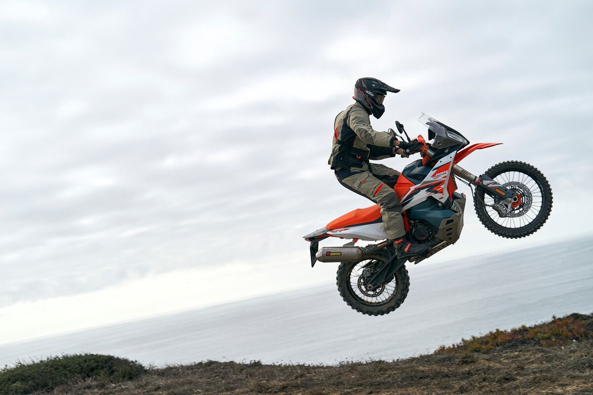 2025 KTM 890 ADVENTURE R 2