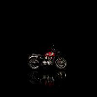 MY25_BonnevilleT120_Elvis_002