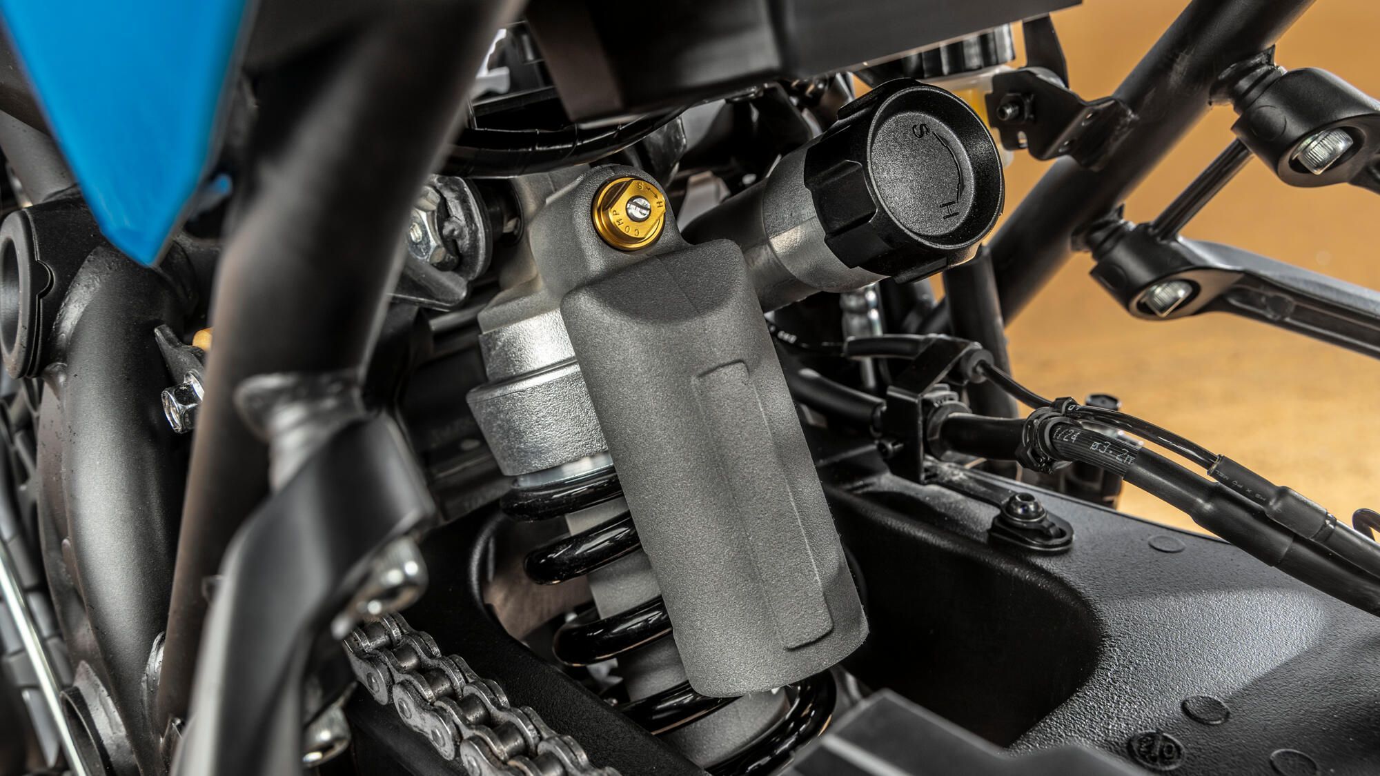 2025 Yamaha XTZ700SPR EU Detail 002 03