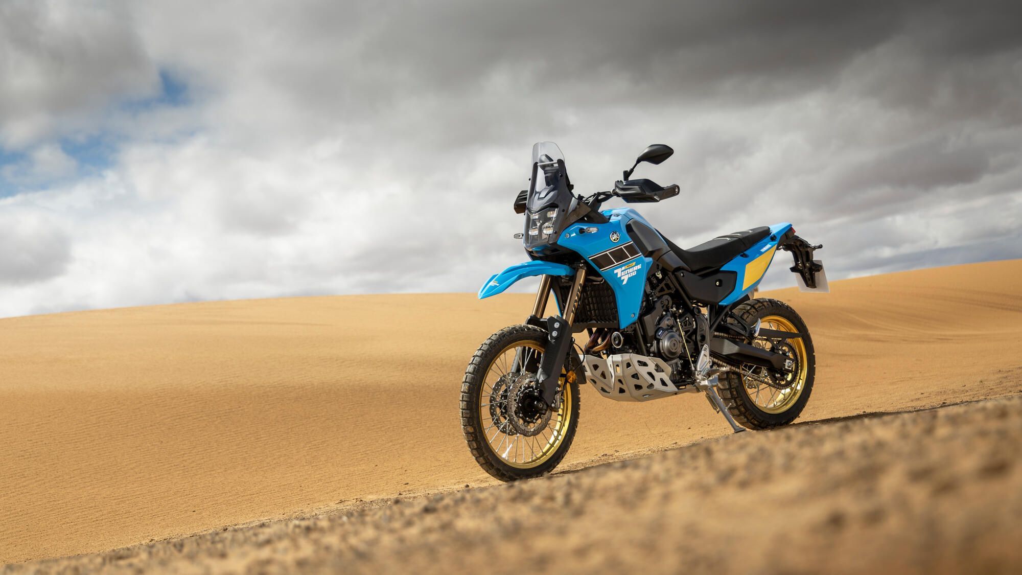 2025 Yamaha XTZ700SPR EU Sky Blue Static 010 03