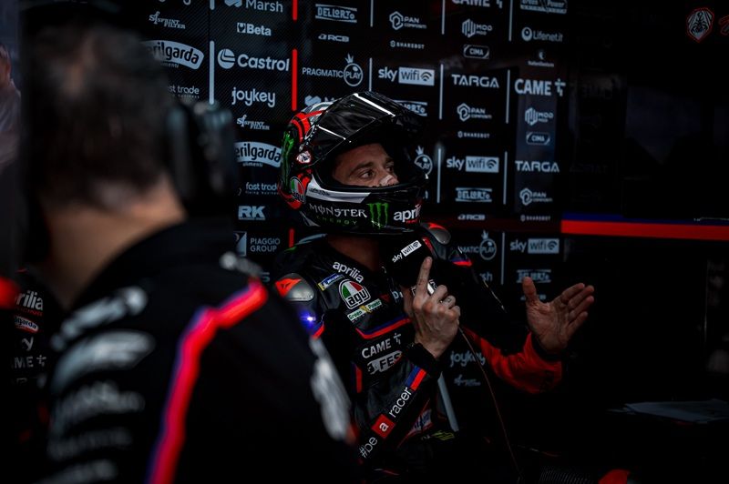 ar japanesegp friday 02