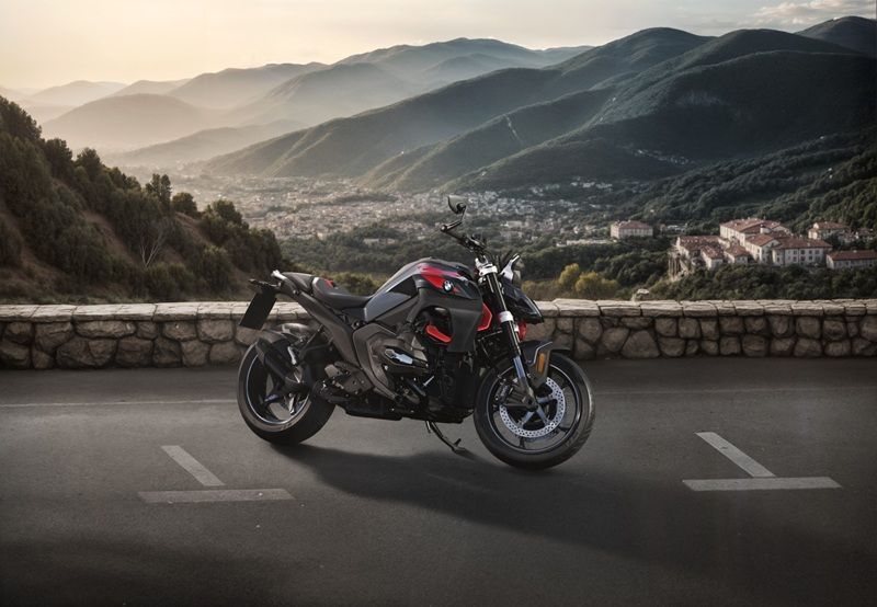 P90593387 lowRes the new bmw r 1300 r