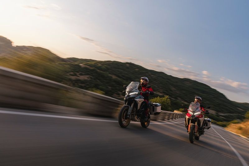 10 MY26 MULTISTRADA V4 DYNAMIC 17 UC856474 High