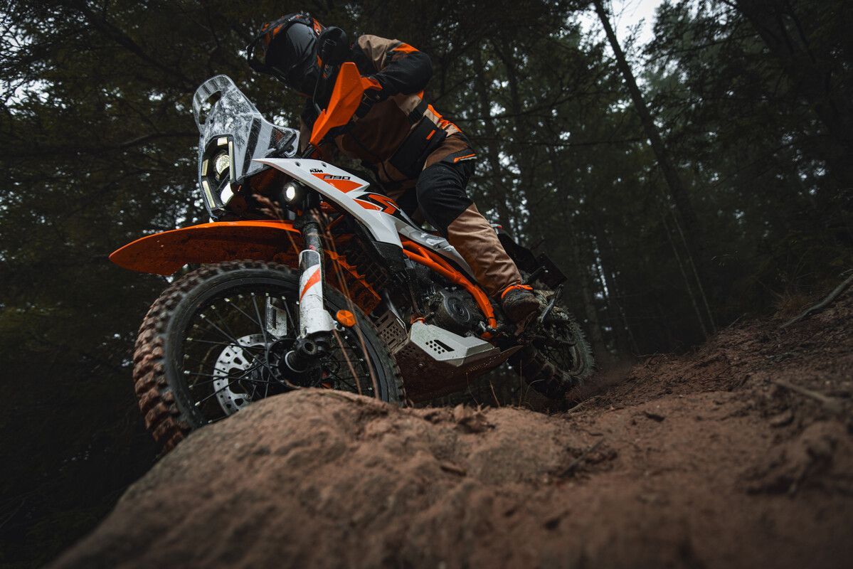 MY25 KTM 390 ADVENTURE R ACTION 2