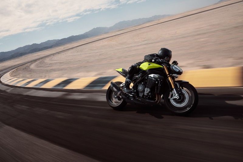 Ndp TRIUMPH STRX25 05