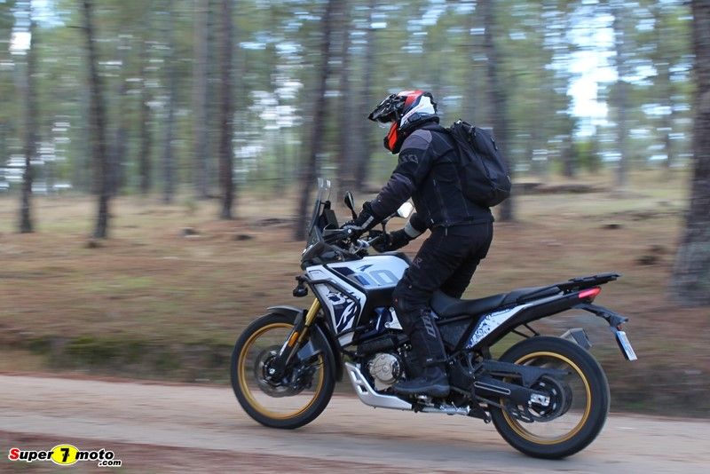 Voge DS800xRally 45