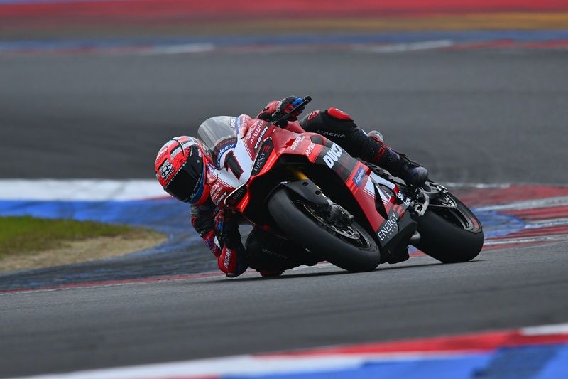 V2 DUCATI FUTURE CHAMP ACADEMY EICMA 06 UC874542 High
