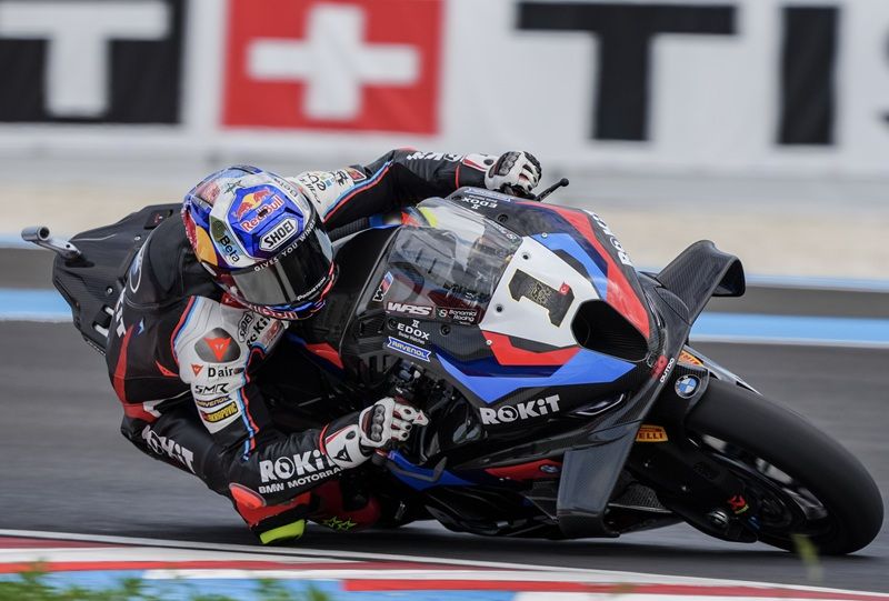 50827 R8 JDR WSBK ACTION