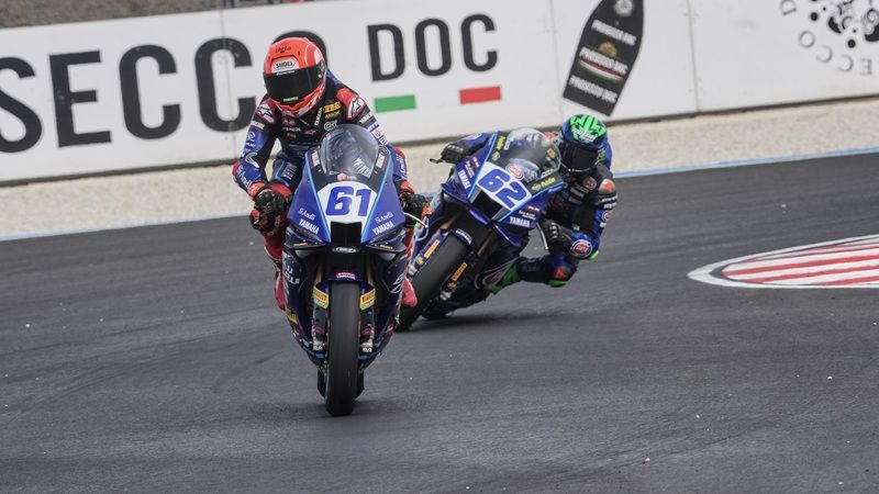 53921 R8 JDR WSBK ACTION
