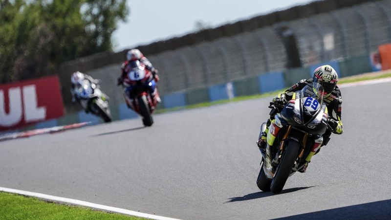 57100 R9 JDR WSBK ACTION
