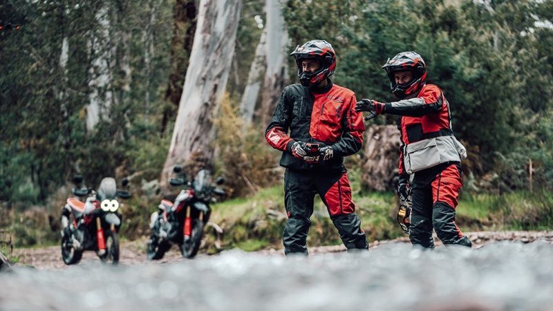 05 DUCATI DESERTX RALLY UN DISCLOSED UC744169 High