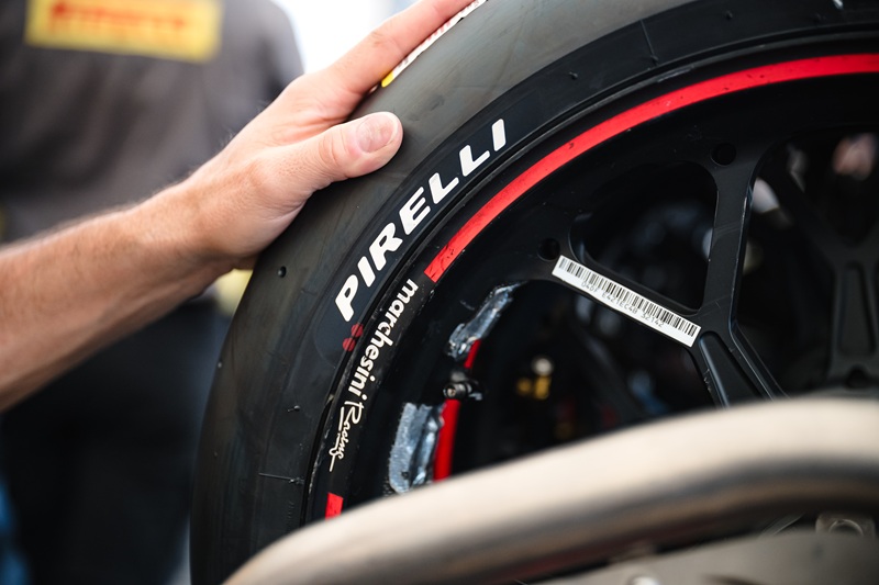pirelli 2027 prototype tyre