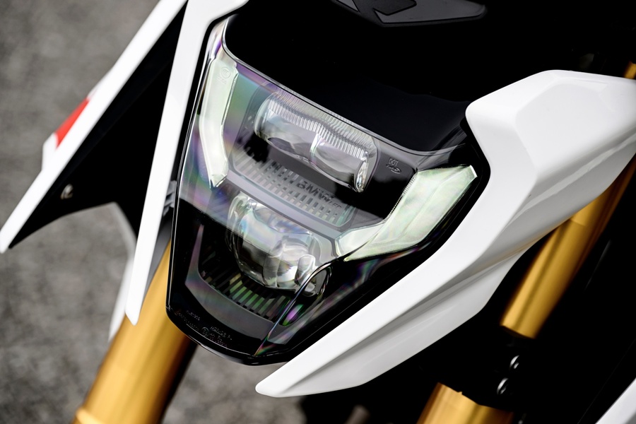 P90655311 lowRes bmw f 450 r