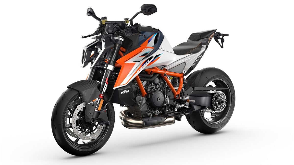 740155 MY26 KTM 1390 SUPER DUKE RR STUDIO 7 EU GLOBAL STUDIO