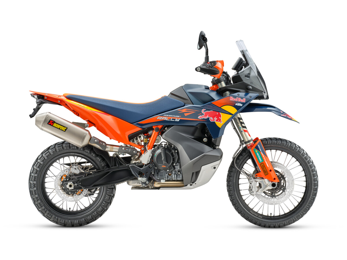 736678 2026 KTM 890 ADVENTURE R Rally EU 90 Right GLOBAL EU STUDIO