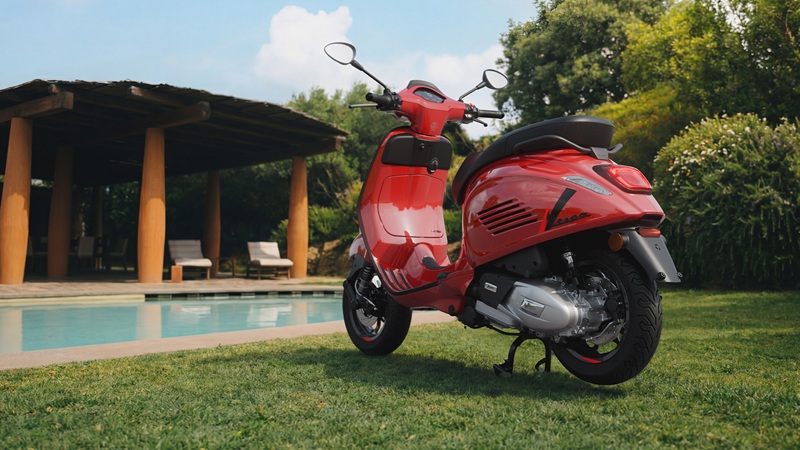 03 Vespa Sprint S 2026