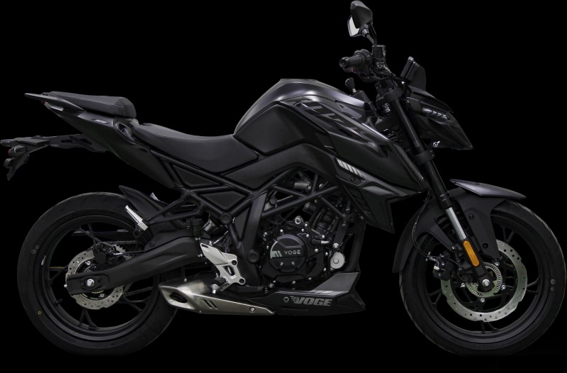 Voge 125RS estudio 2
