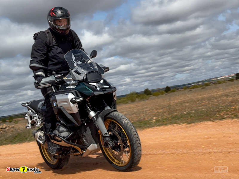 BMWa 1300GS Adv 99