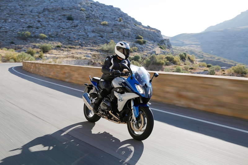 P90635659 lowRes bmw r 1200 rs
