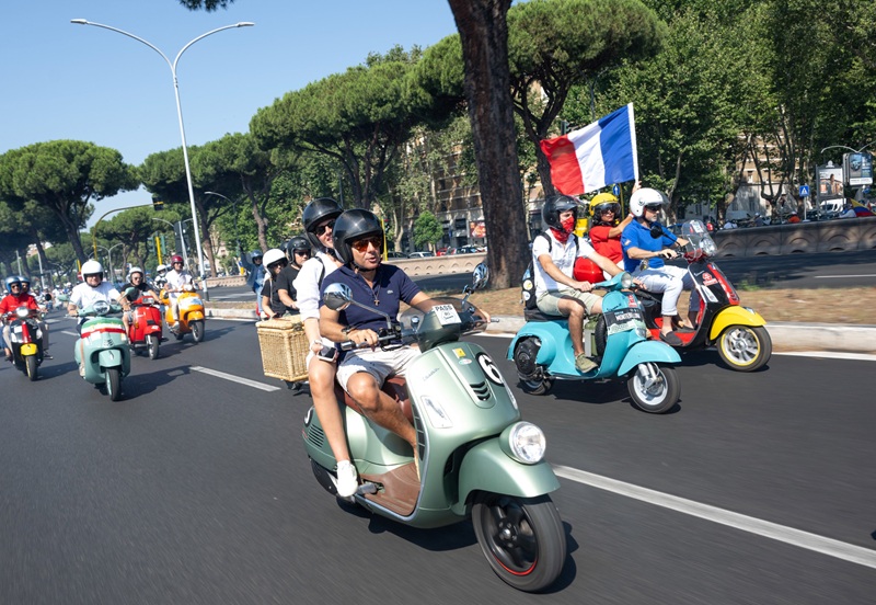 04 Vespa 80