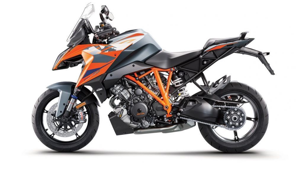 416760 my22 ktm 1290 super duke gt 90 left 1 1000x575