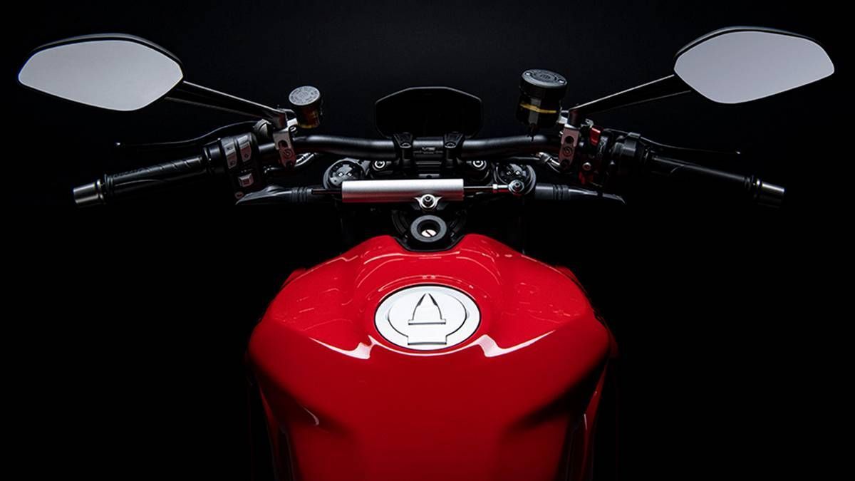 Ducati StreetFigther V2 2022 06