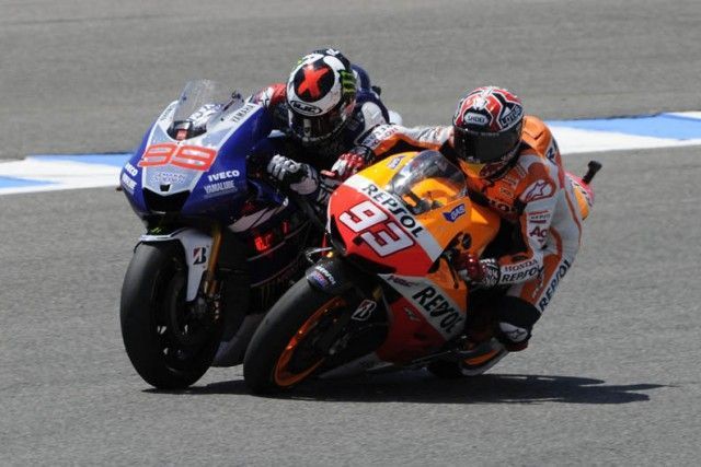 jorge-lorenzo-marc-marquez-jerez-2013-motogp 6 thumb e