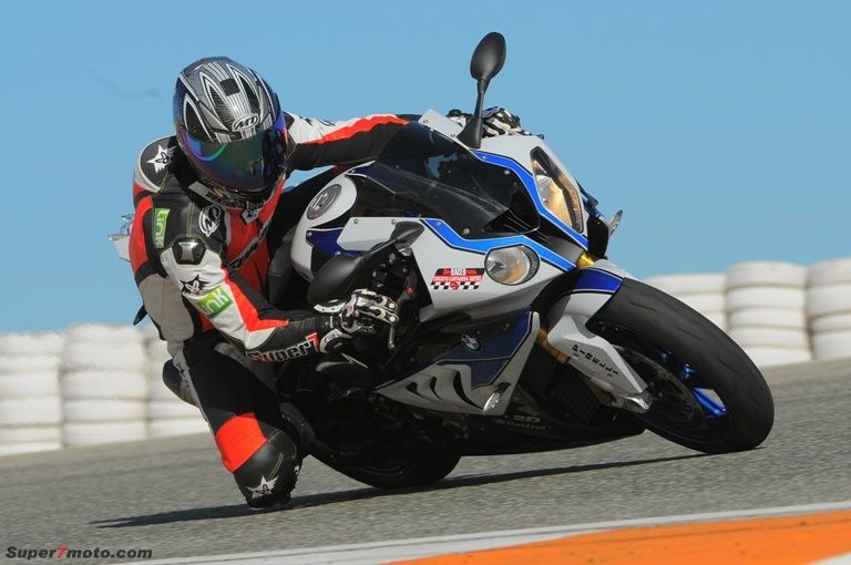 HP4 accion006