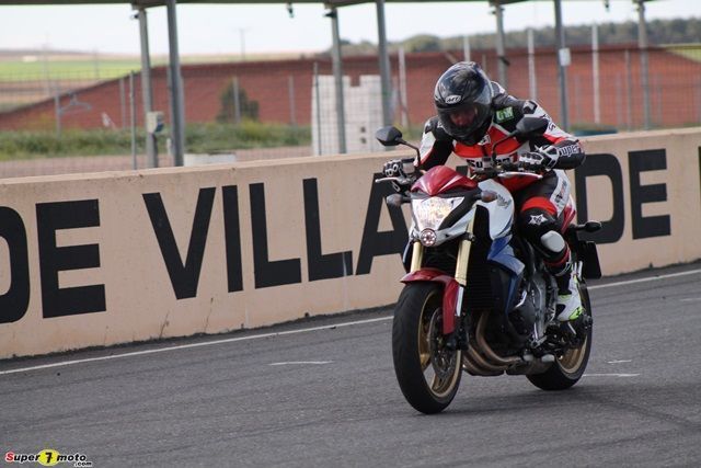 CB1000Racc 050