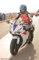 CBR1000RR2012_Accion_03