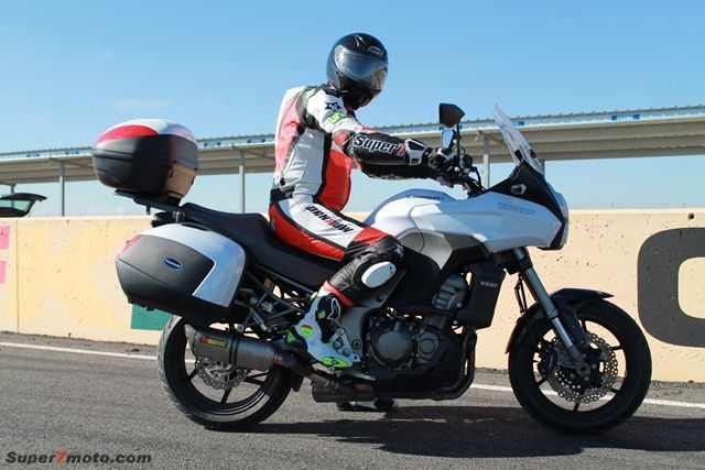 Versys1000 accion 004