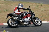 Brutale_1090_01