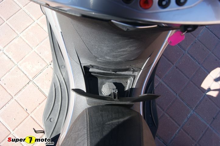 Piaggio X-10 350 750DSC01549