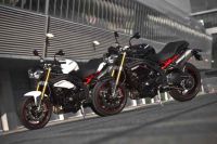 Triumph_STriple_Statics_29
