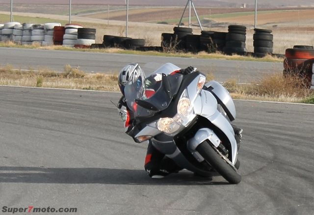 triumph trophy082