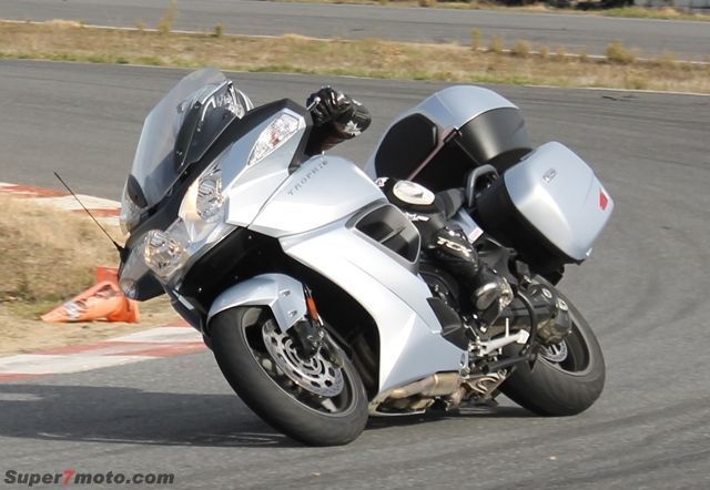 triumph trophy 1200 SE
