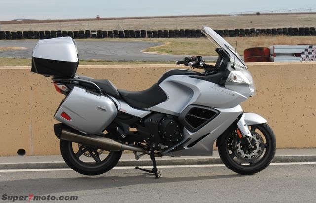 triumph trophy121