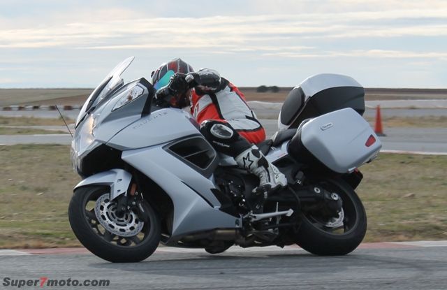 triumph trophy138