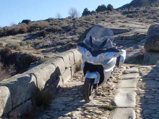 triumph trophy SE005