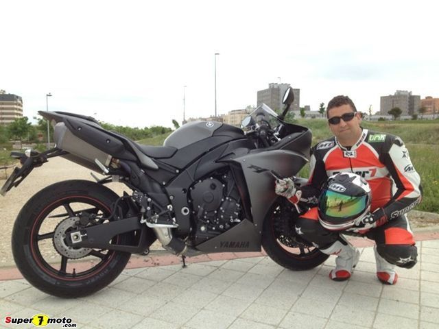 yamaha r1 01