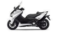 2013-Yamaha-T-MAX-ABS-EU-Competition-White-Studio-006