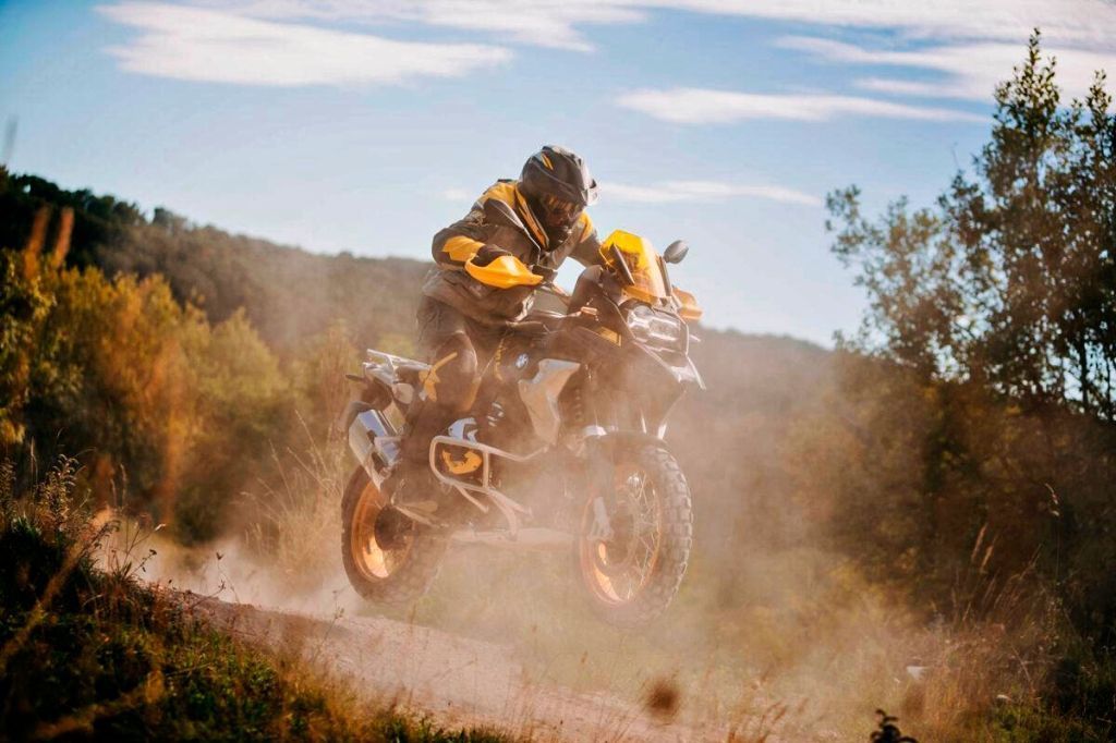 02 bmw r 1250 gs 2021 3 1 1200x800 1