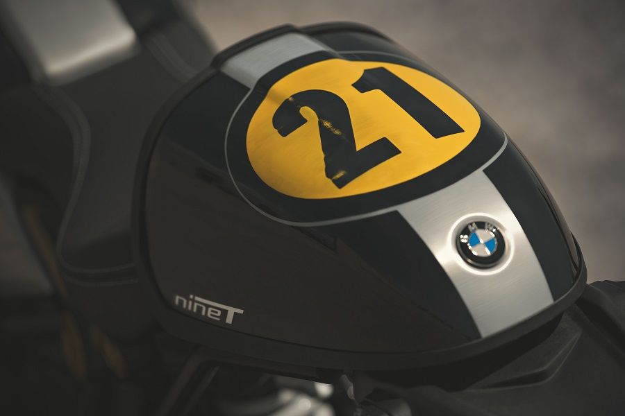 P90268403 highRes bmw r ninet blacksto