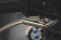 P90268401_highRes_r-ninet-clutch-lever